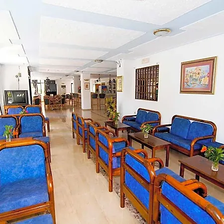 艾奇恩公寓式酒店 - 仅限成人 酒店